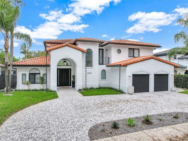 7993 NW 161st Ter , Miami Lakes, FL 33016