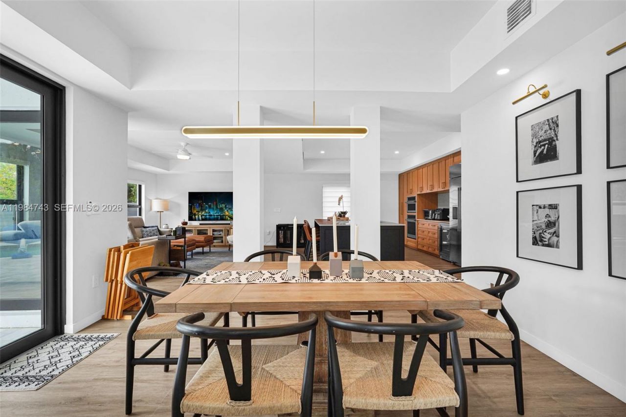 7993 NW 161st Ter , Miami Lakes, FL 33016 Photo