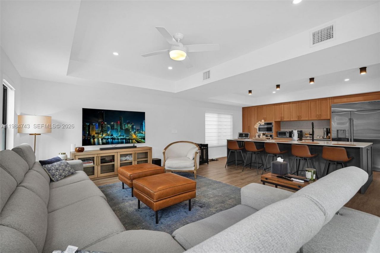 7993 NW 161st Ter , Miami Lakes, FL 33016 Photo