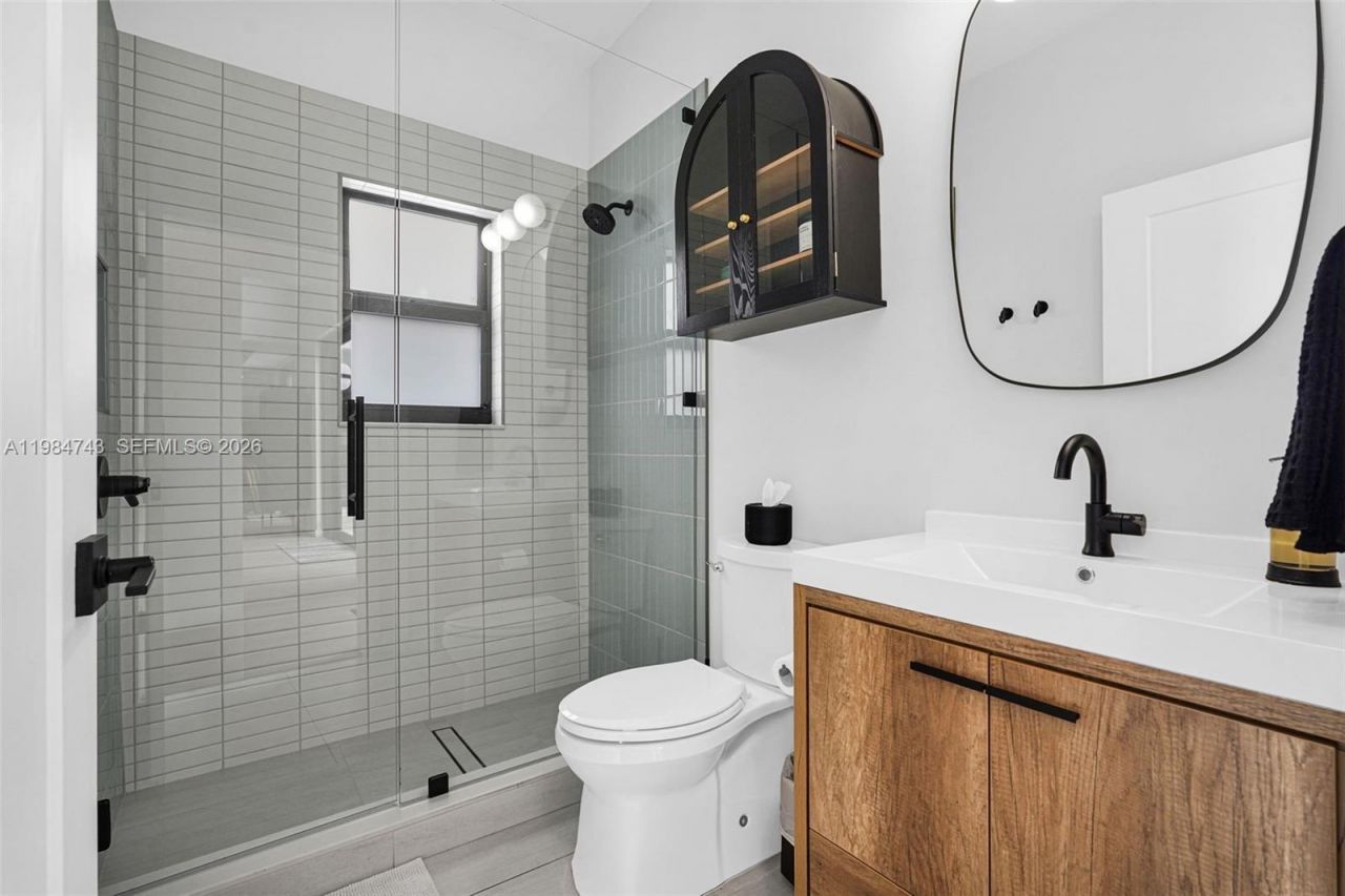 7993 NW 161st Ter , Miami Lakes, FL 33016 Photo