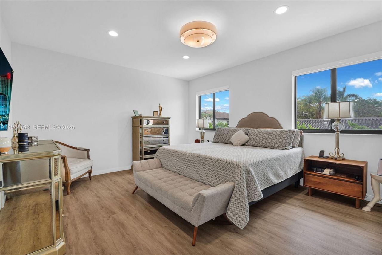 7993 NW 161st Ter , Miami Lakes, FL 33016 Photo