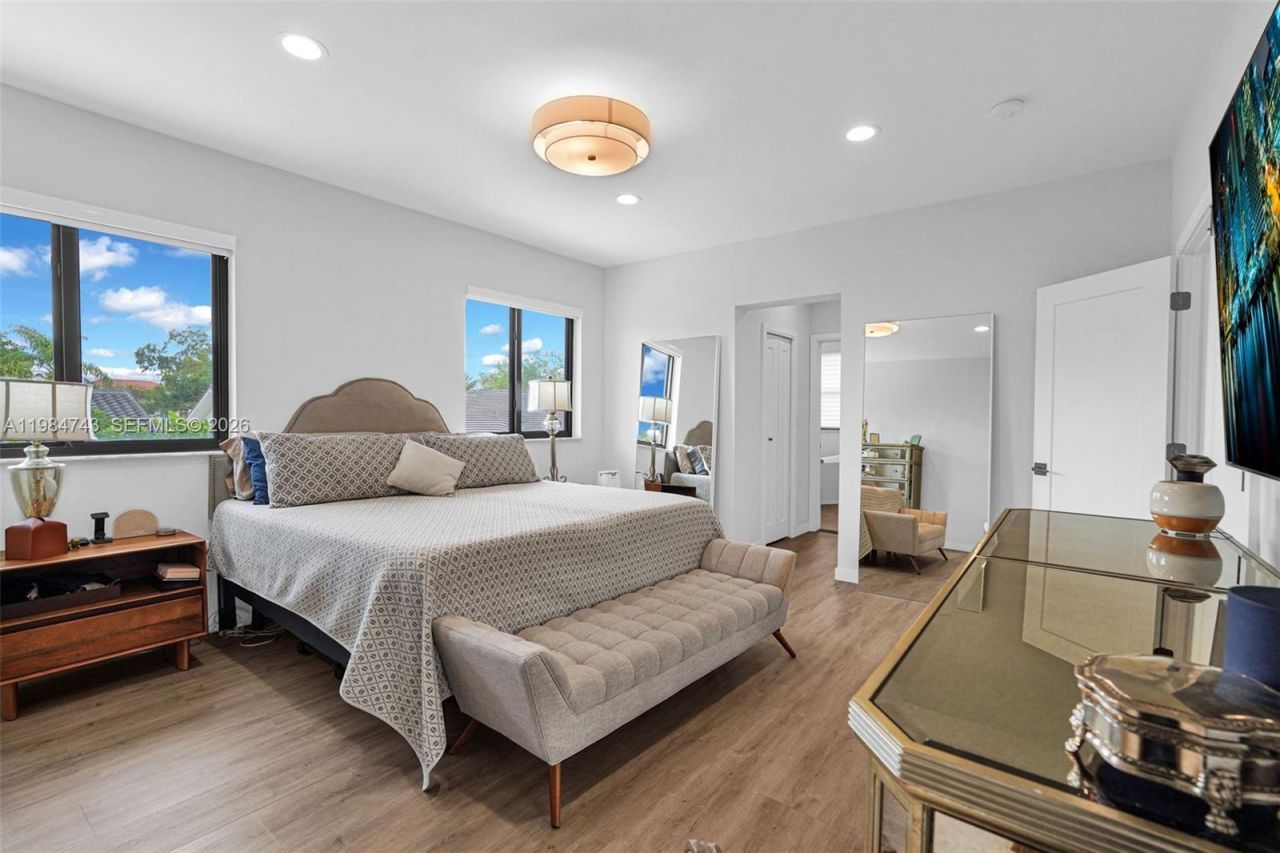 7993 NW 161st Ter , Miami Lakes, FL 33016 Photo