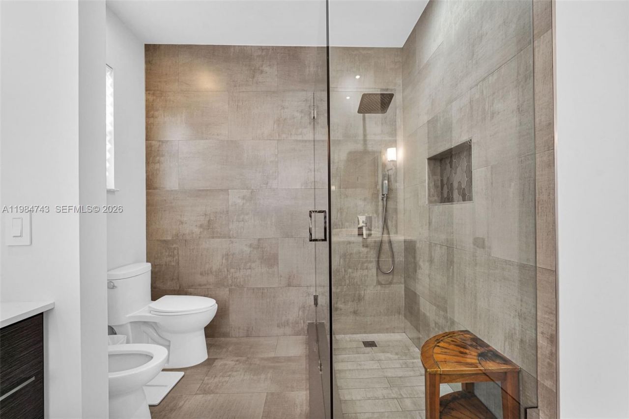 7993 NW 161st Ter , Miami Lakes, FL 33016 Photo