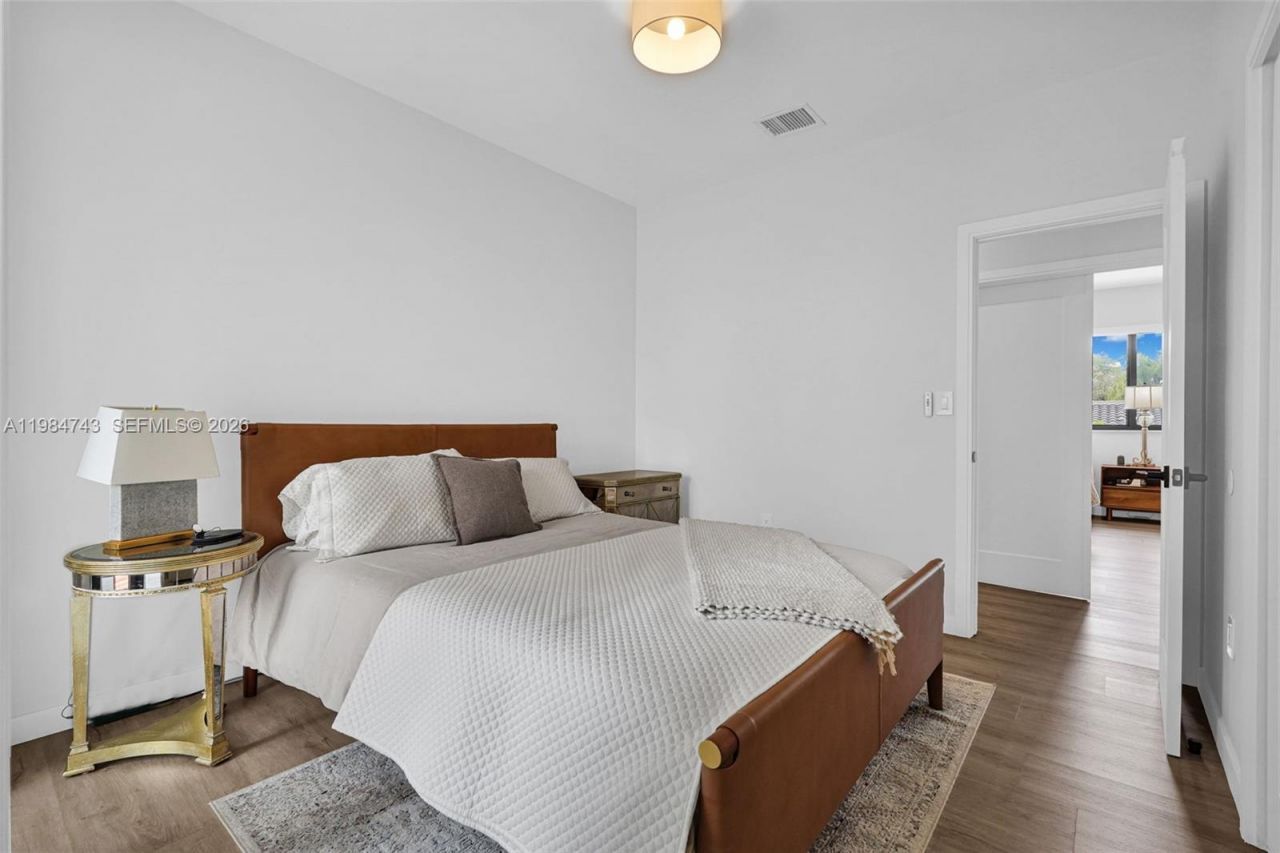 7993 NW 161st Ter , Miami Lakes, FL 33016 Photo