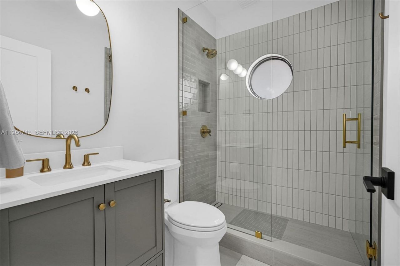 7993 NW 161st Ter , Miami Lakes, FL 33016 Photo