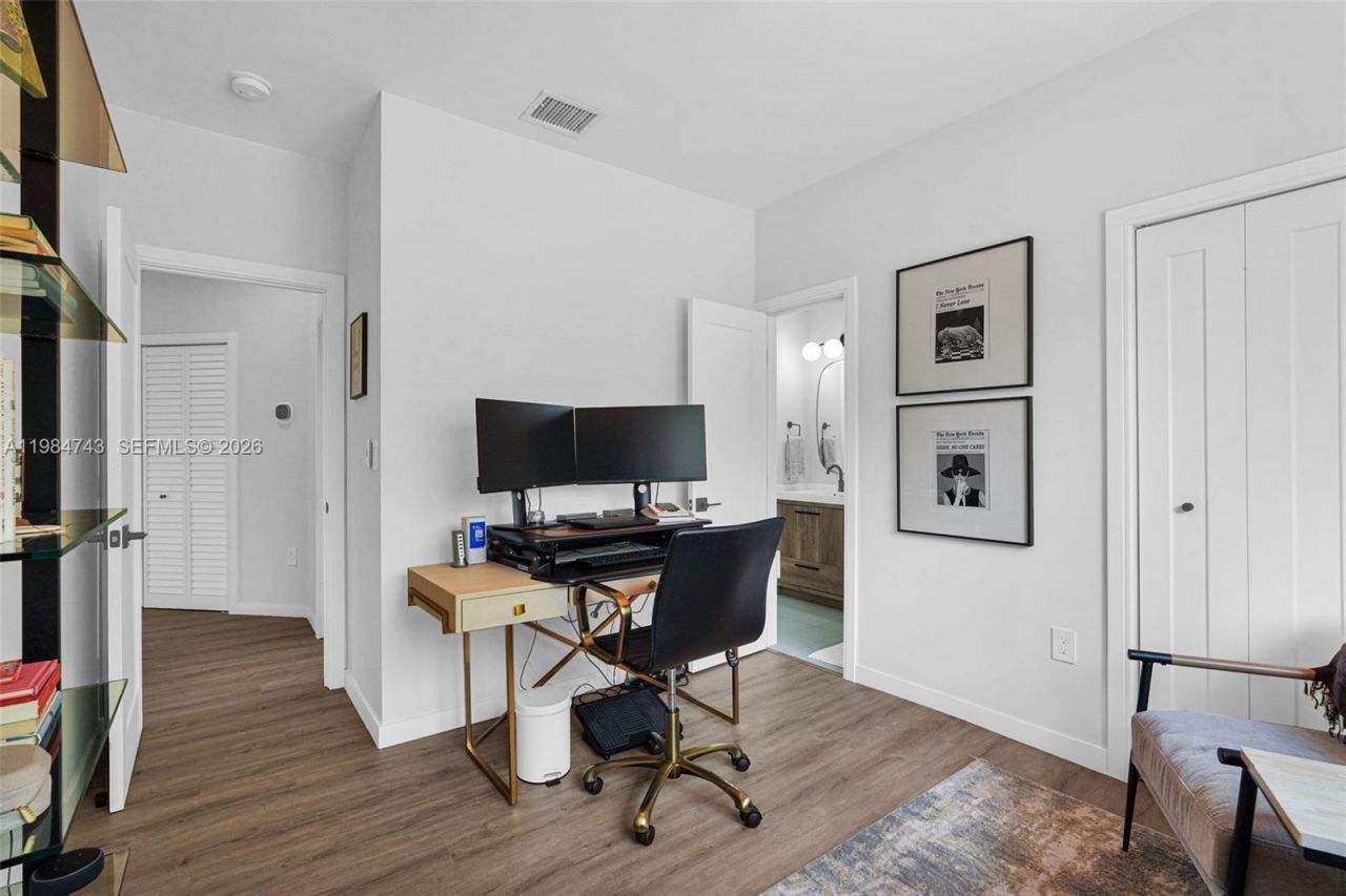 7993 NW 161st Ter , Miami Lakes, FL 33016 Photo