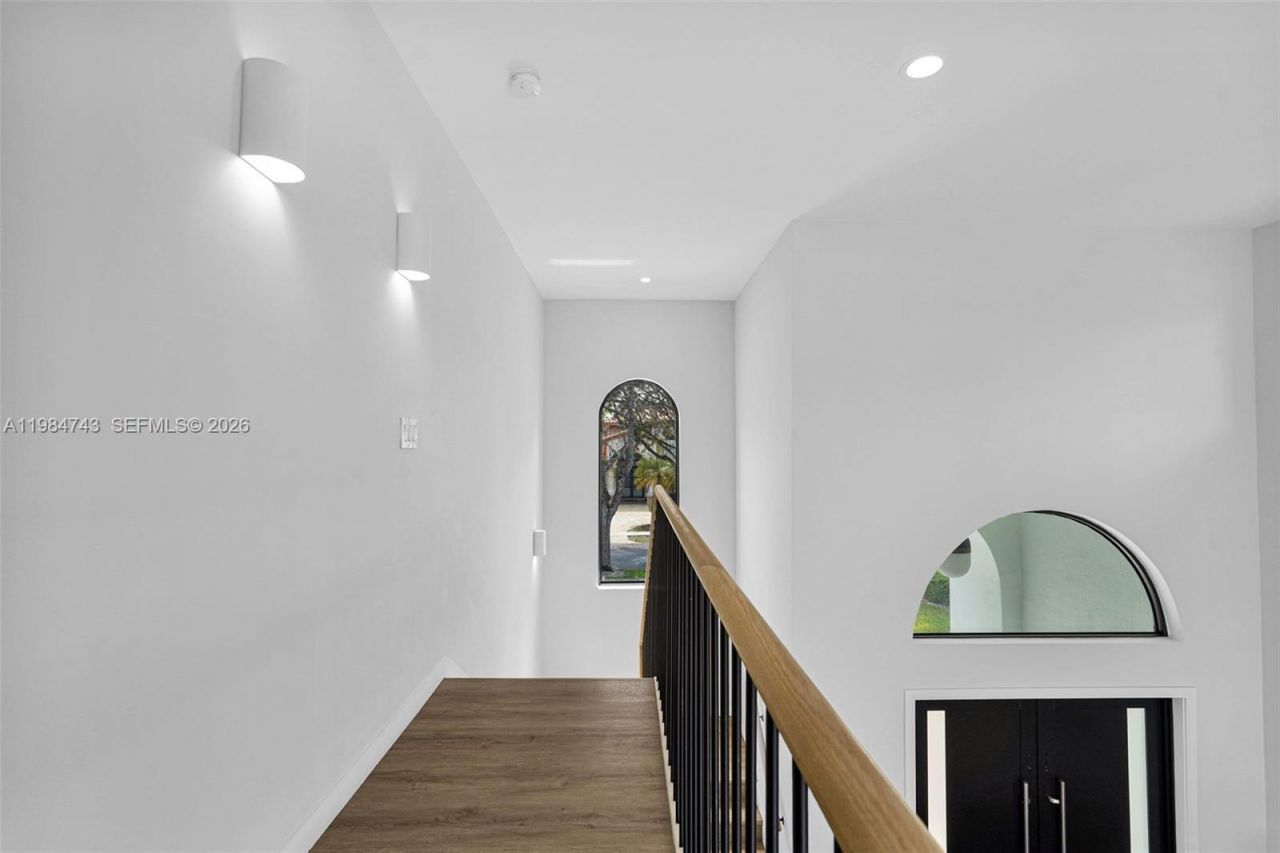 7993 NW 161st Ter , Miami Lakes, FL 33016 Photo