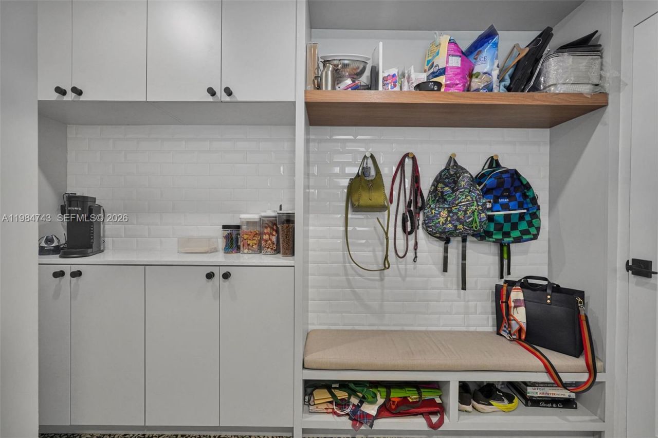 7993 NW 161st Ter , Miami Lakes, FL 33016 Photo