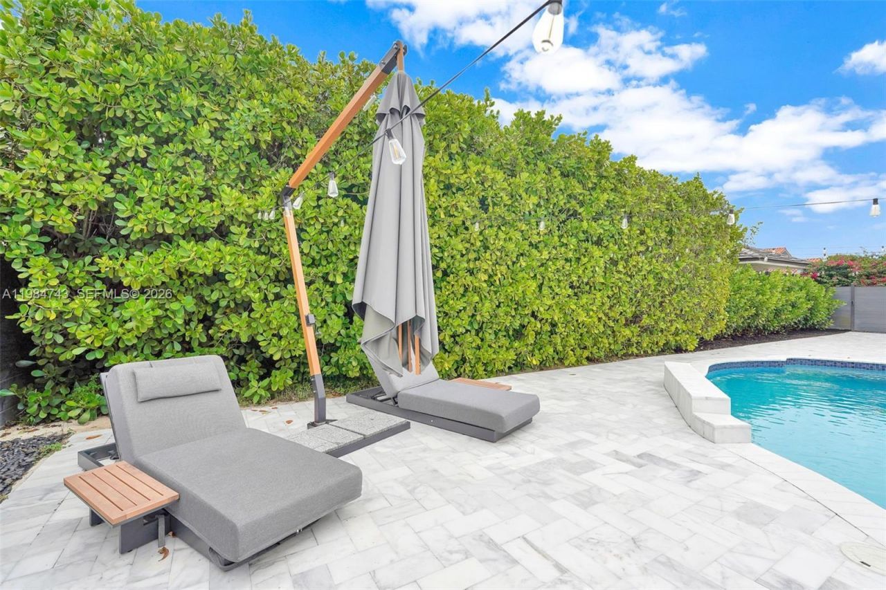 7993 NW 161st Ter , Miami Lakes, FL 33016 Photo