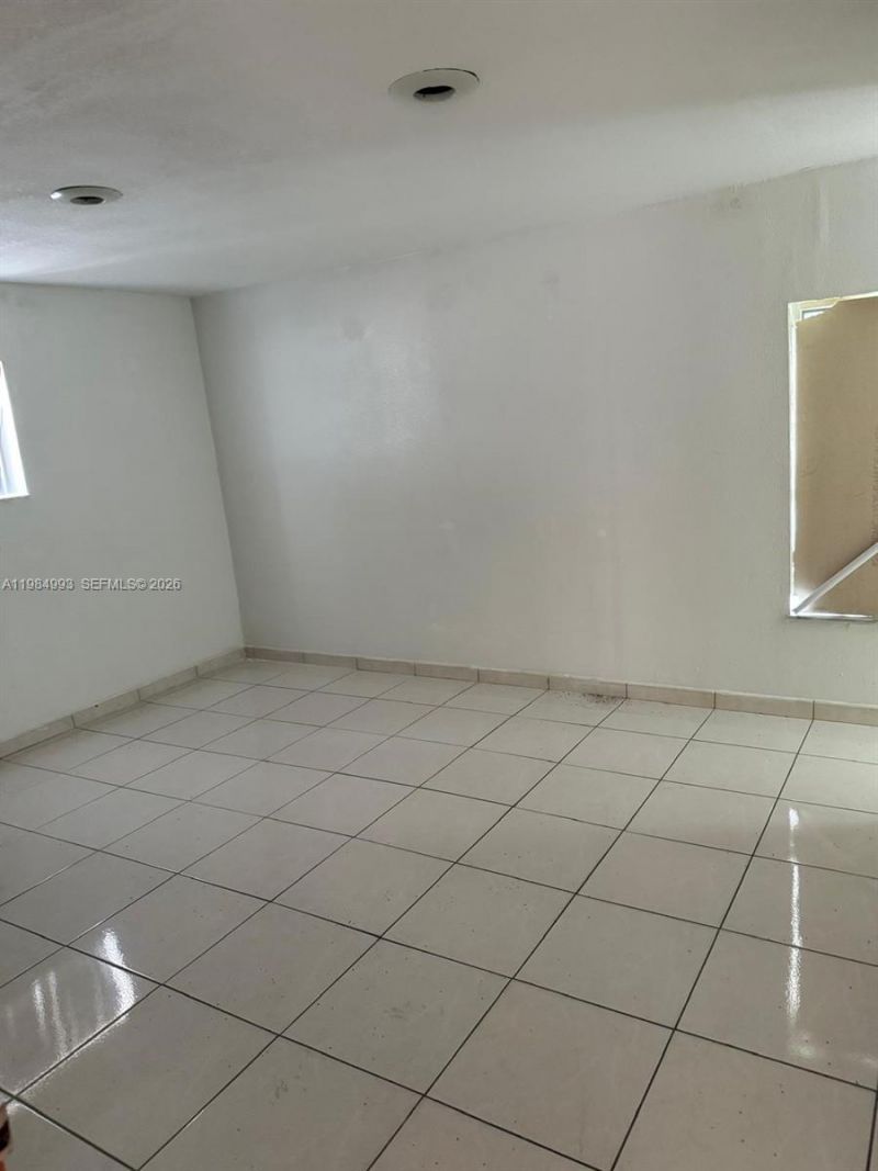 10201 SW 35th St, Miami, FL 33165 Photo