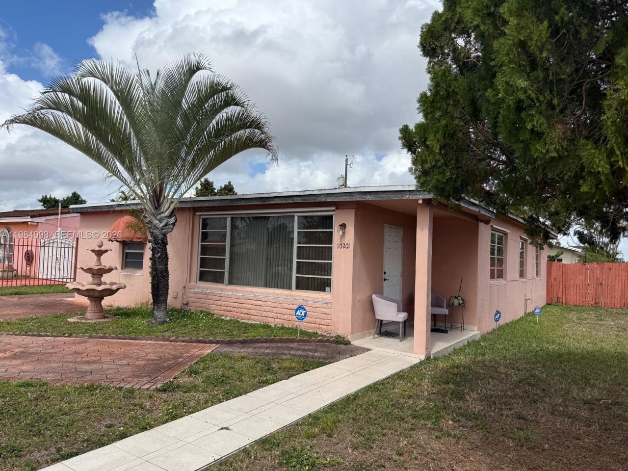 10201 SW 35th St, Miami, FL 33165 Photo