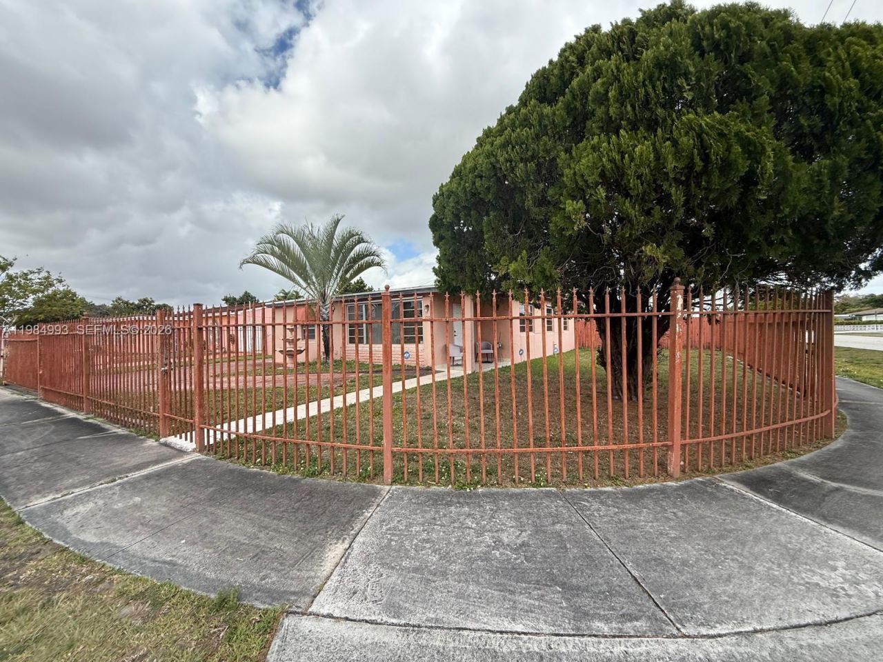 10201 SW 35th St, Miami, FL 33165 Photo