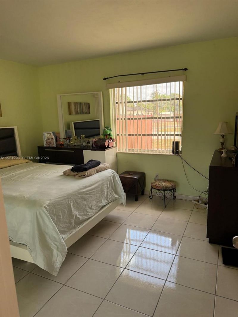 10201 SW 35th St, Miami, FL 33165 Photo