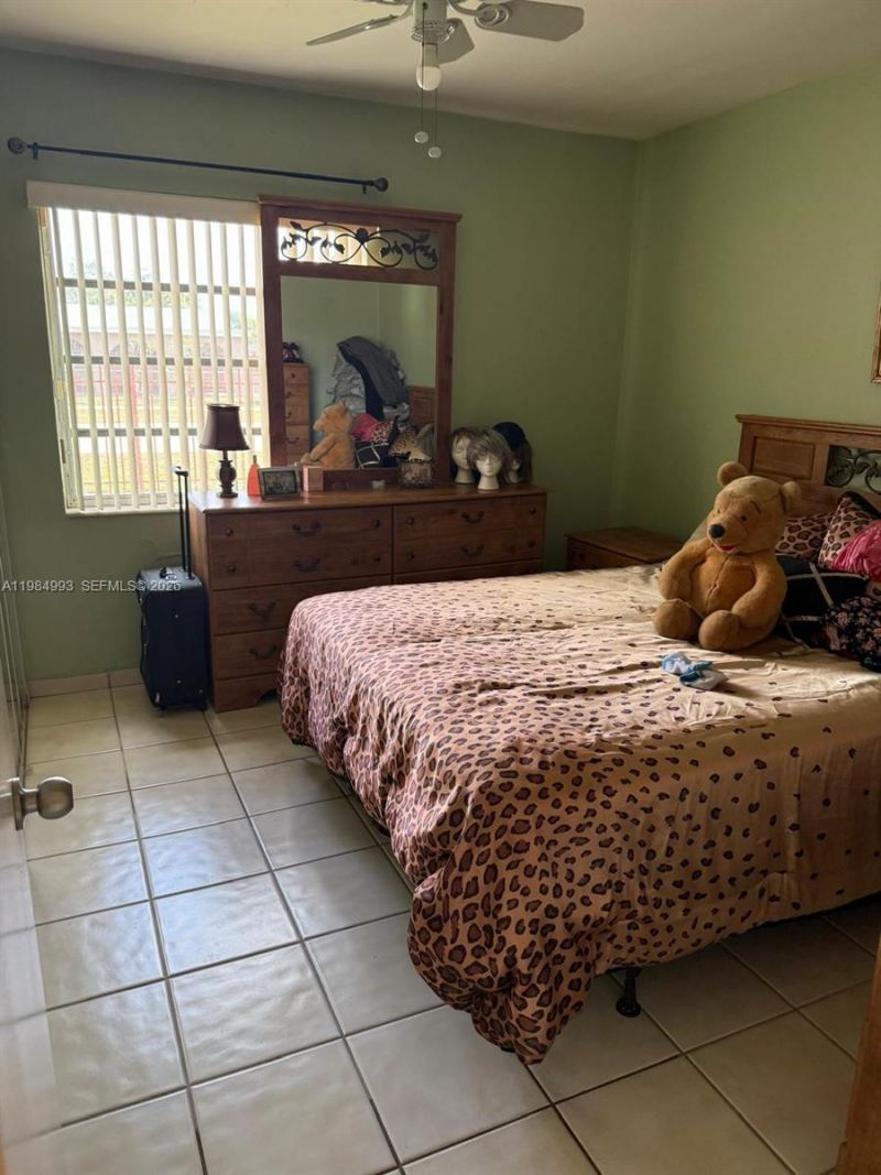 10201 SW 35th St, Miami, FL 33165 Photo