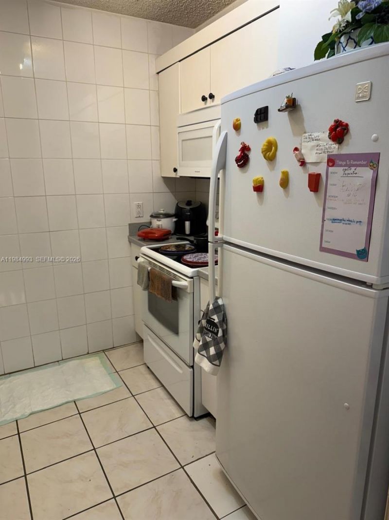 10201 SW 35th St, Miami, FL 33165 Photo