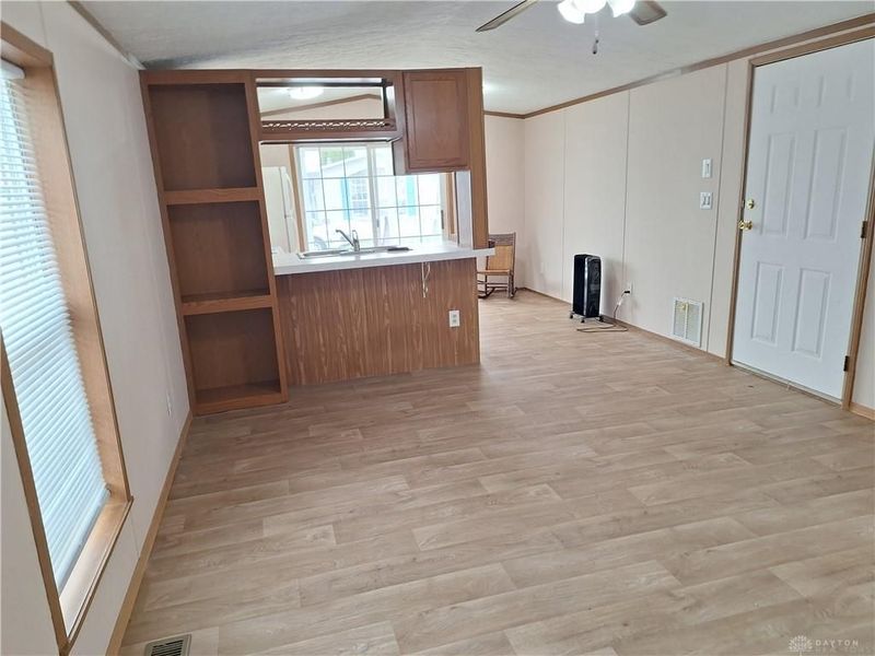 96 Airstream, West Carrollton, OH 45449 Photo 3