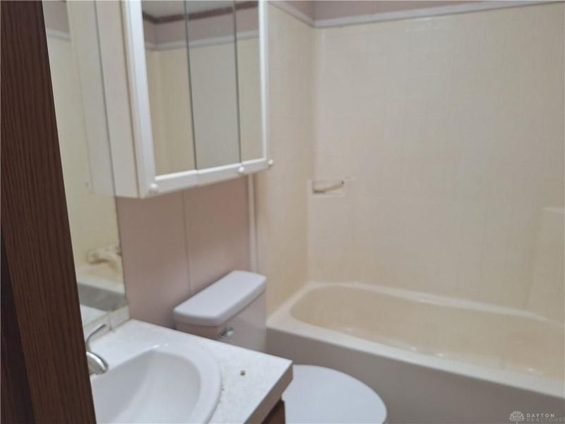 96 Airstream, West Carrollton, OH 45449 Photo 5