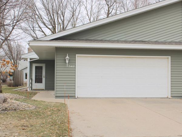 542 Graham Street SW, Hutchinson, MN 55350