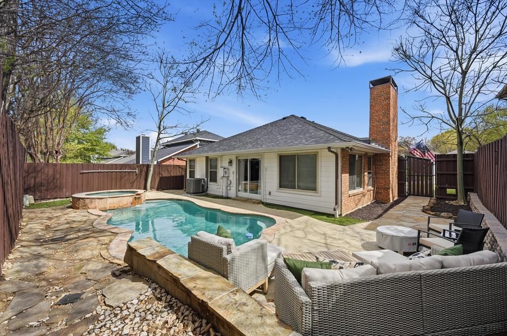 1453 Hampton Road, Grapevine, TX 76051 Main Photo