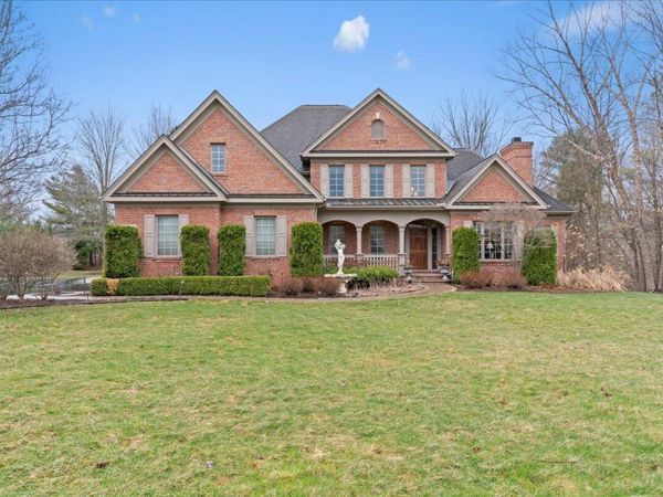 2730 Turning Leaf Drive, Howell, MI 48843