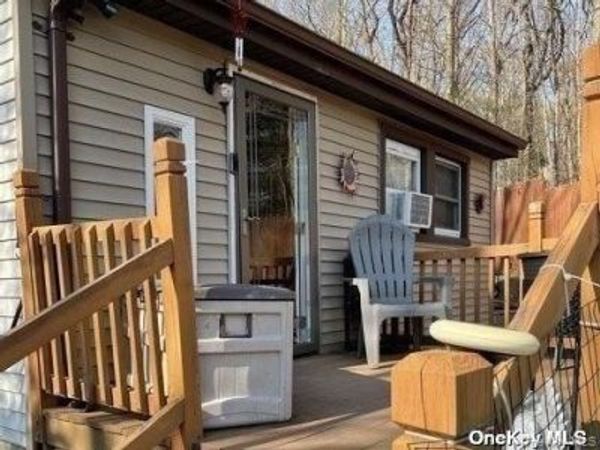 721 Meadow Road , Smithtown, NY 11787