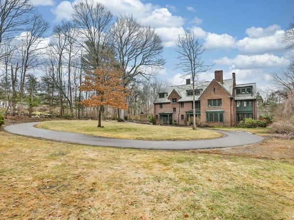 341 Highland St, Milton, MA 02186