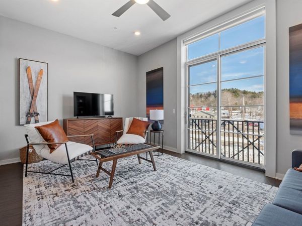 51 Elm Street, Unit 310, Laconia, NH 03246