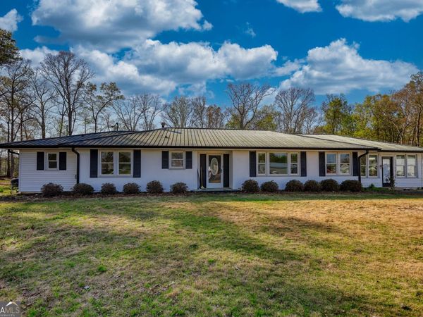10 Wolfskin Road, Arnoldsville, GA 30619
