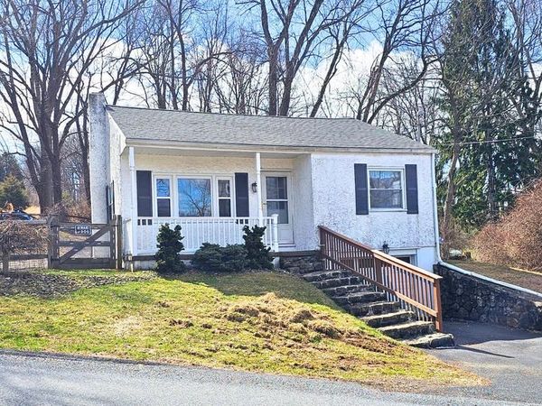 2234 SILVER CREEK ROAD , HELLERTOWN, PA 18055