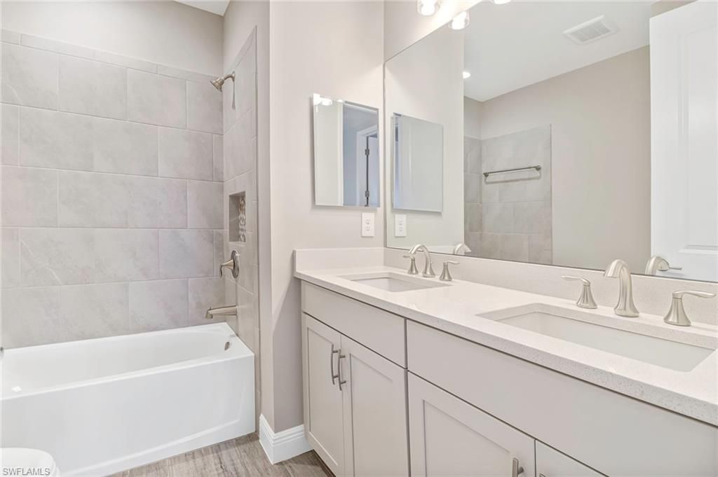 4652 Centaurus Cir , Naples, FL 34120 Photo