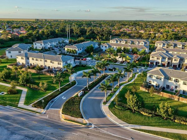 4611 NW 118th Avenue, Coral Springs, FL 33076