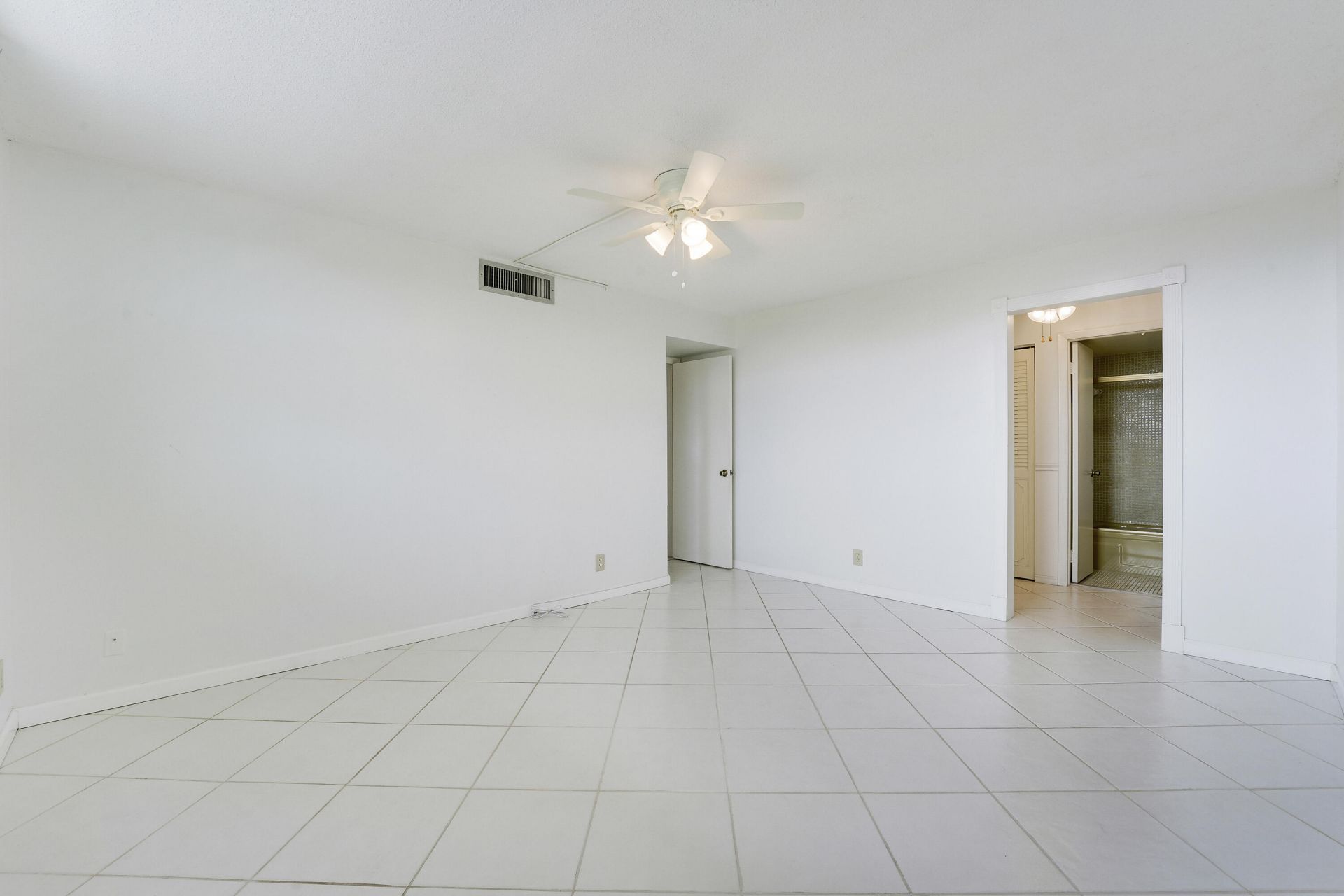6161 NW 2nd Avenue, Unit 520, Boca Raton, FL 33487 Photo