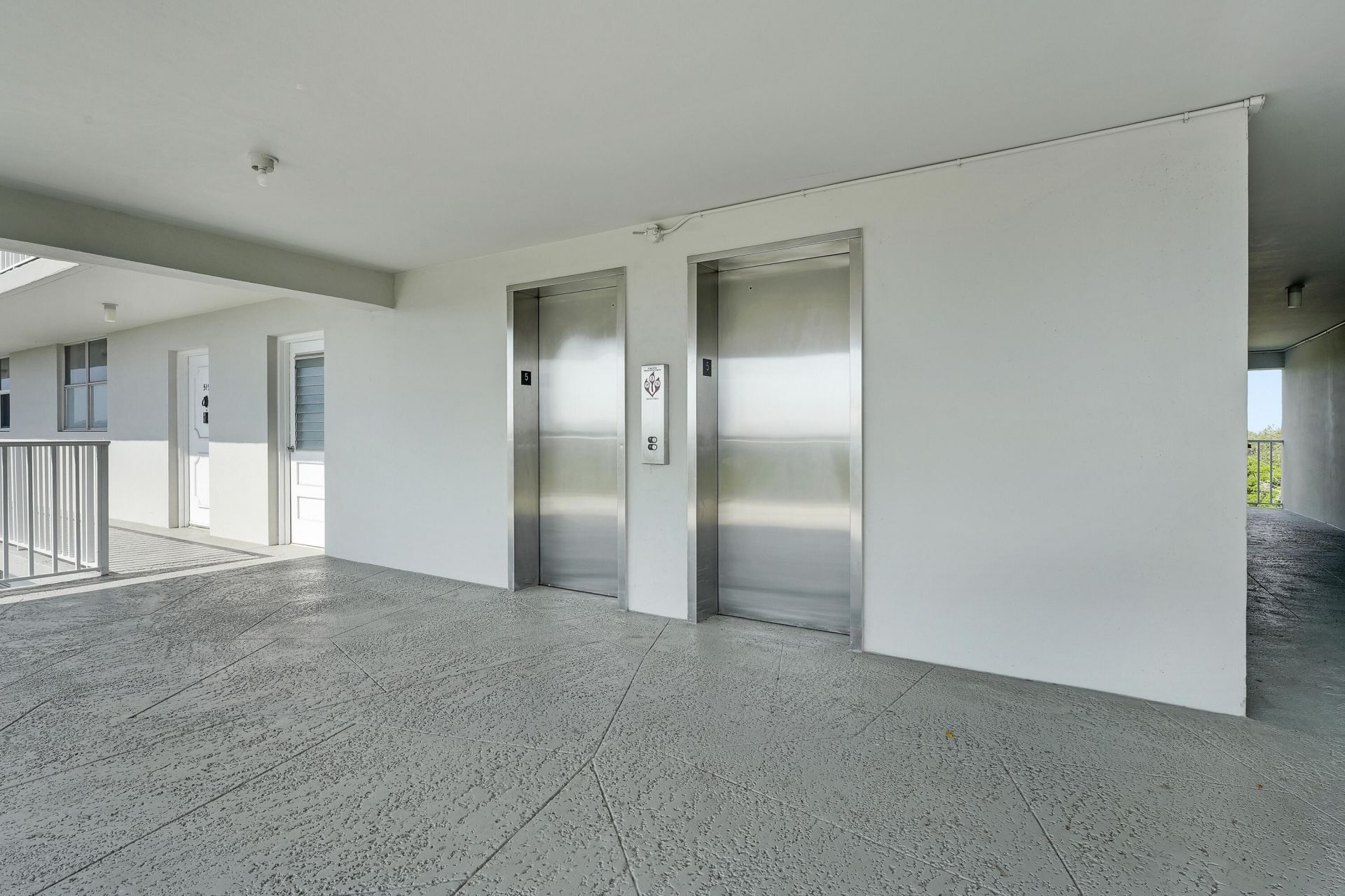 6161 NW 2nd Avenue, Unit 520, Boca Raton, FL 33487 Photo