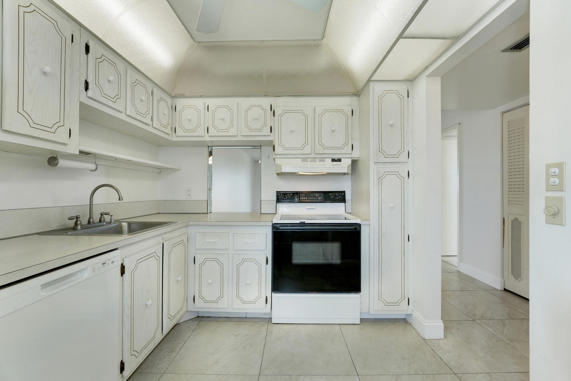 6161 NW 2nd Avenue, Unit 520, Boca Raton, FL 33487 Photo