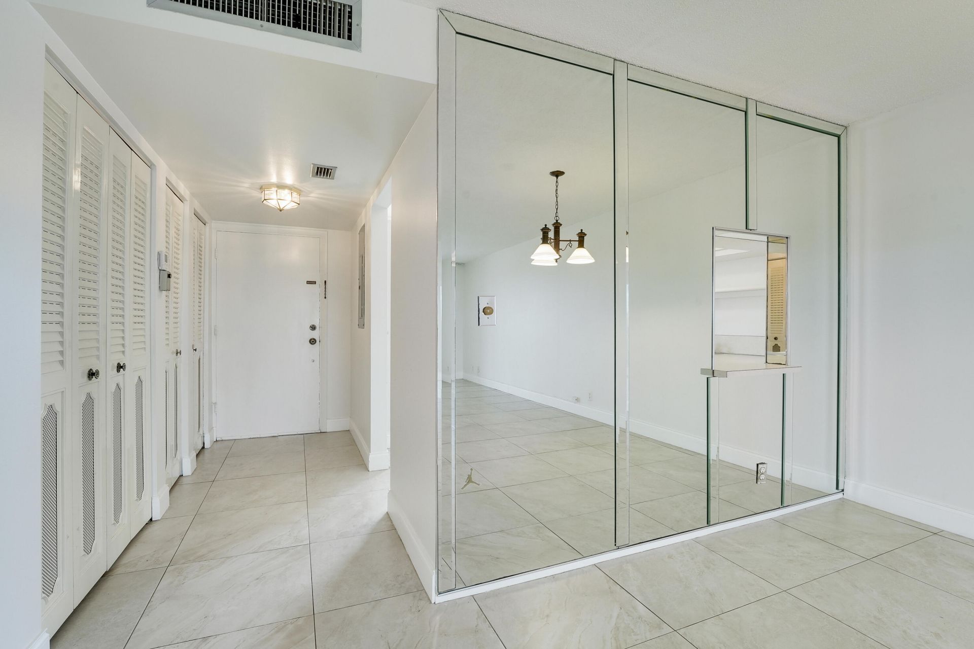 6161 NW 2nd Avenue, Unit 520, Boca Raton, FL 33487 Photo