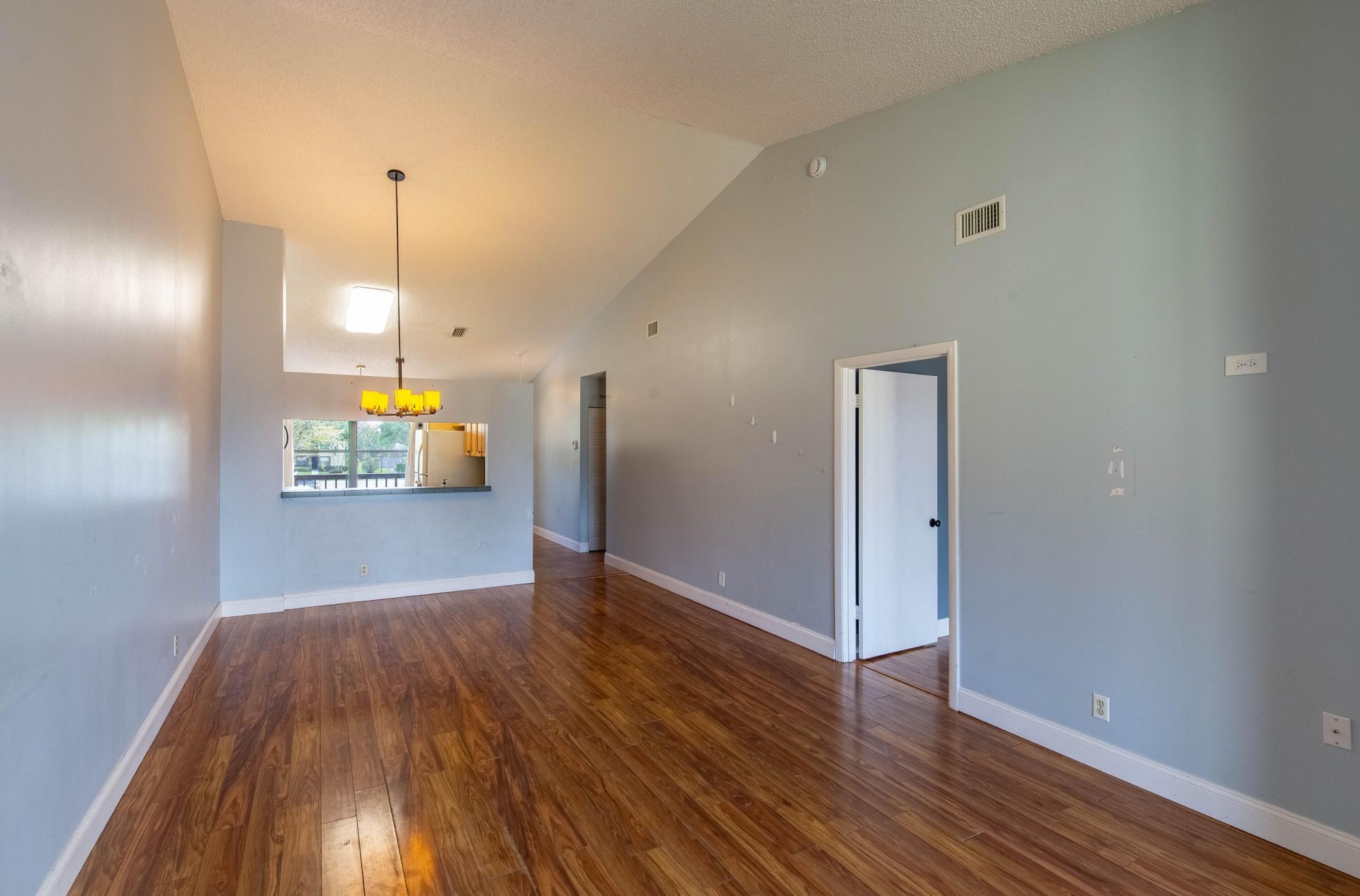 4715 Lucerne Lakes Boulevard E, Unit 205, Greenacres, FL 33467 Photo