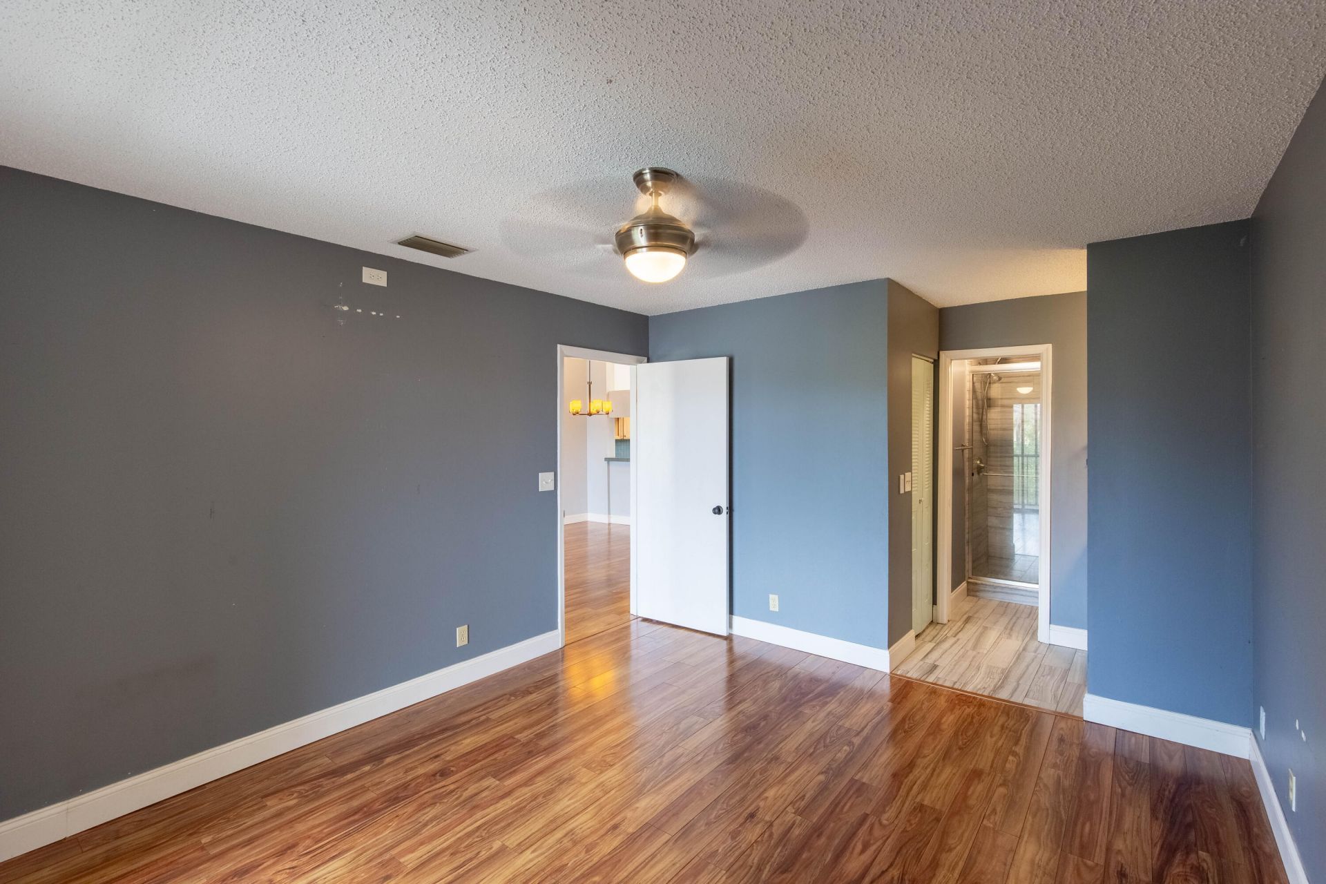 4715 Lucerne Lakes Boulevard E, Unit 205, Greenacres, FL 33467 Photo