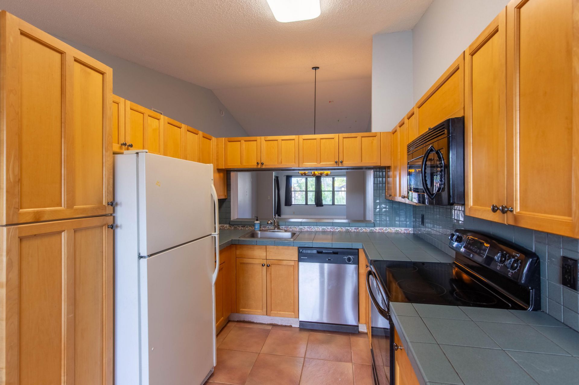 4715 Lucerne Lakes Boulevard E, Unit 205, Greenacres, FL 33467 Photo