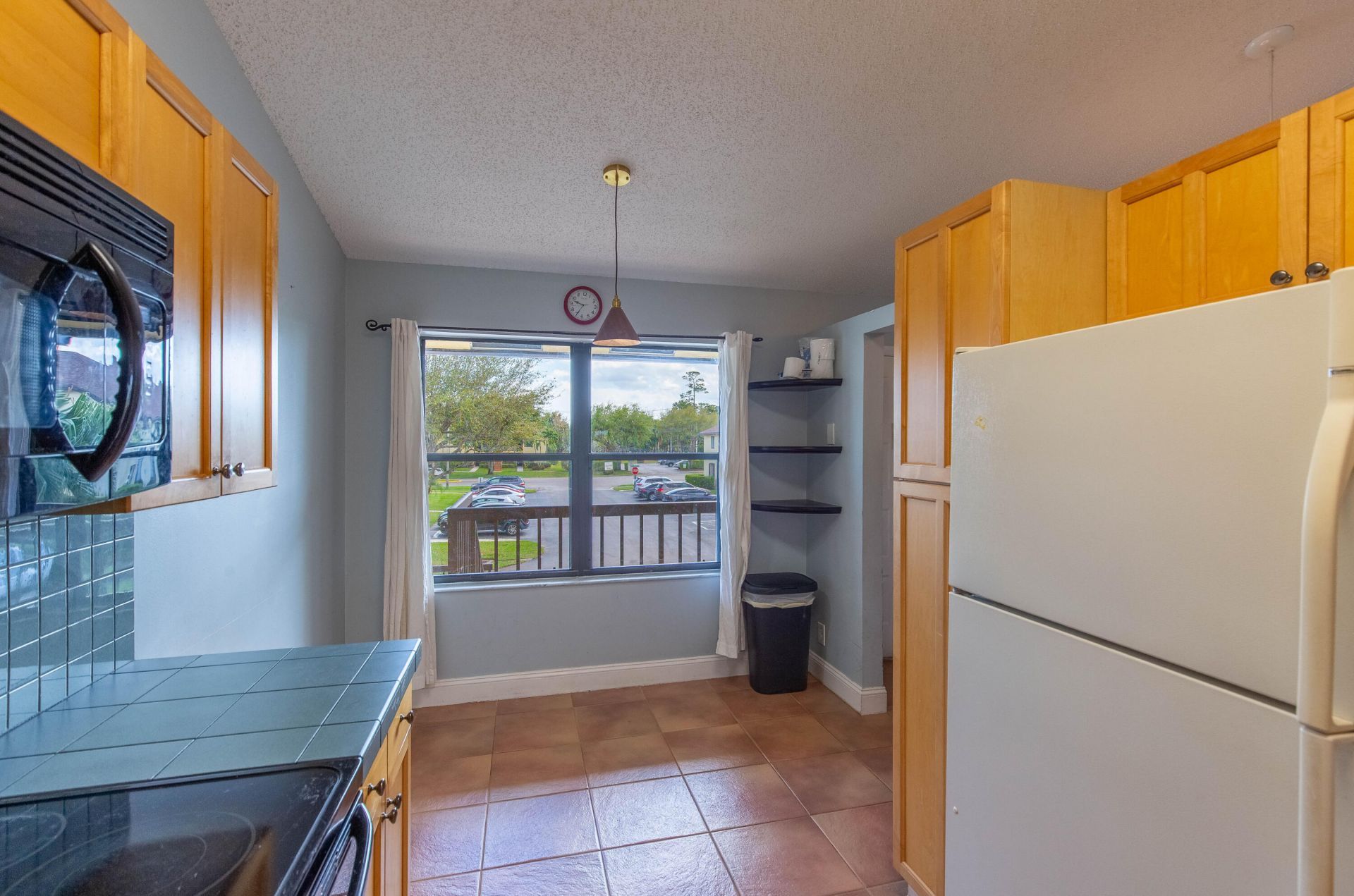 4715 Lucerne Lakes Boulevard E, Unit 205, Greenacres, FL 33467 Photo