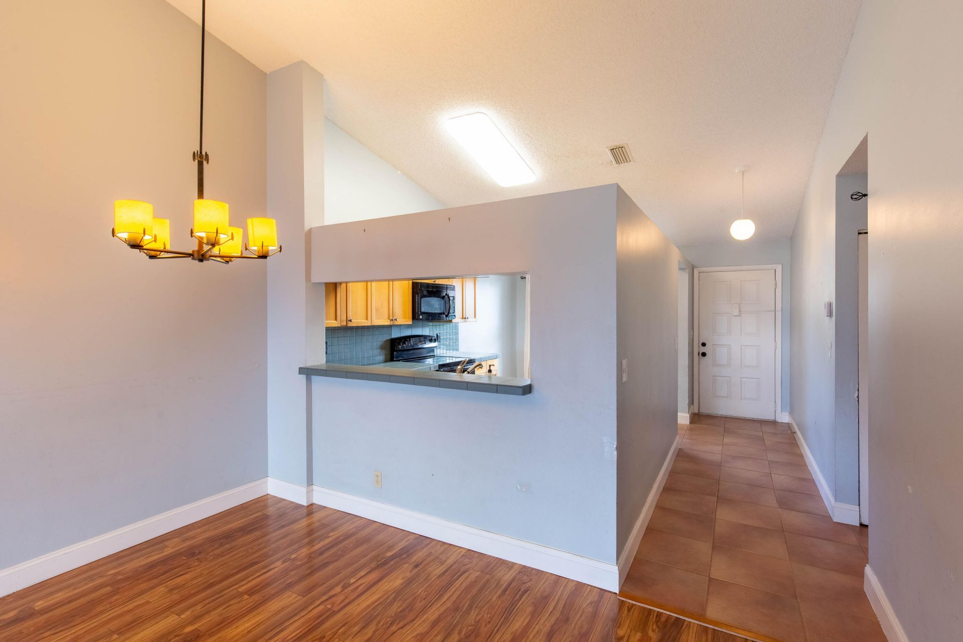 4715 Lucerne Lakes Boulevard E, Unit 205, Greenacres, FL 33467 Photo