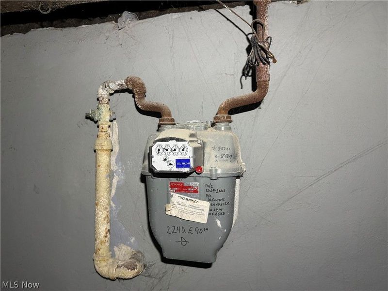 2240 E 90th Street, Cleveland, OH 44106 Photo 31