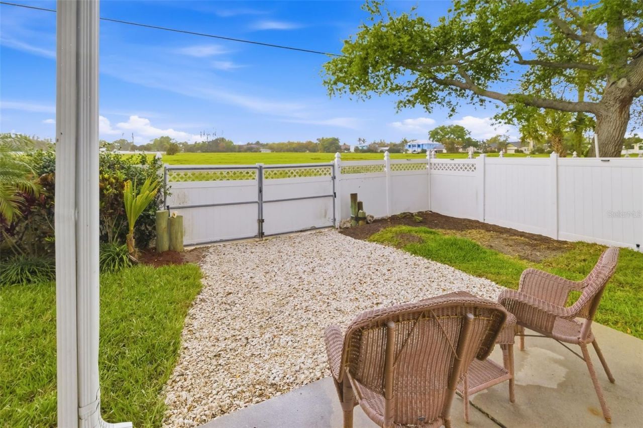 1517 43rd Ave Drive W, Palmetto, FL 34221 Photo