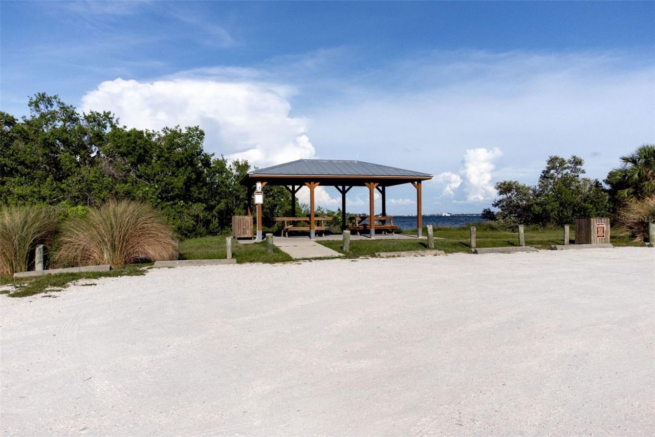 1517 43rd Ave Drive W, Palmetto, FL 34221 Photo