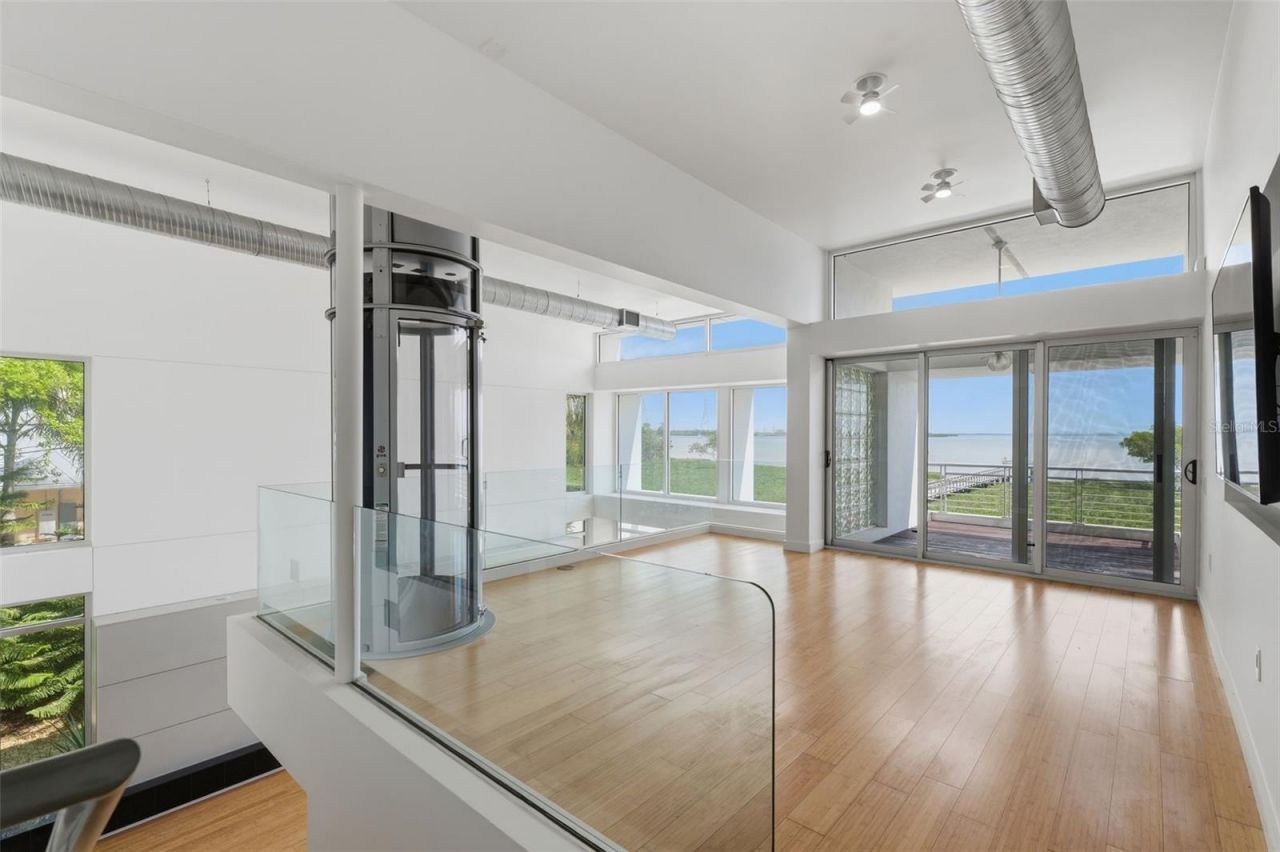 1405 N Bayshore Drive, Safety Harbor, FL 34695 Photo