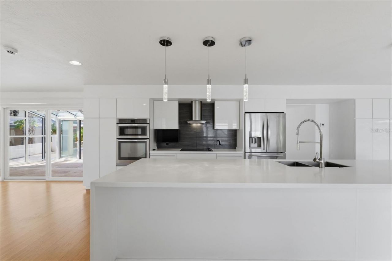 1405 N Bayshore Drive, Safety Harbor, FL 34695 Photo