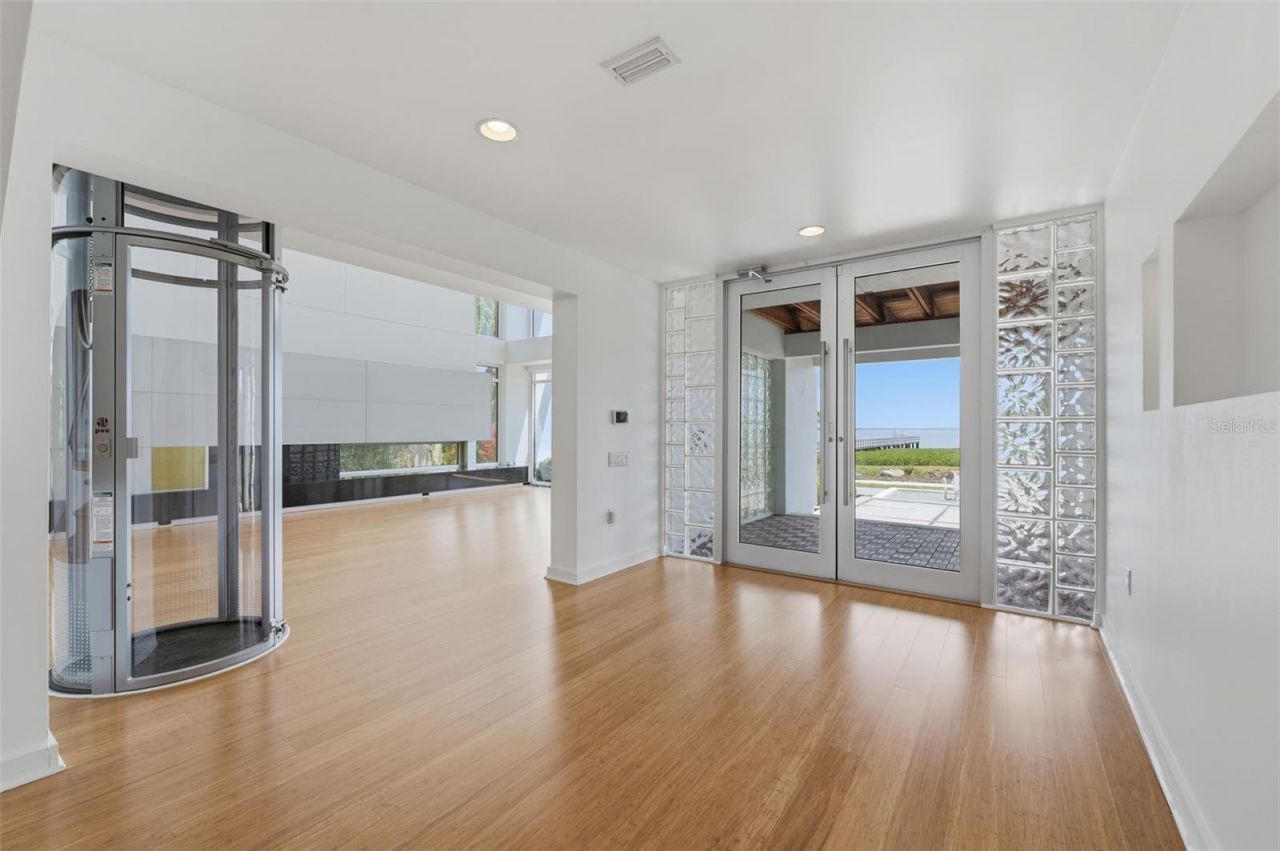 1405 N Bayshore Drive, Safety Harbor, FL 34695 Photo