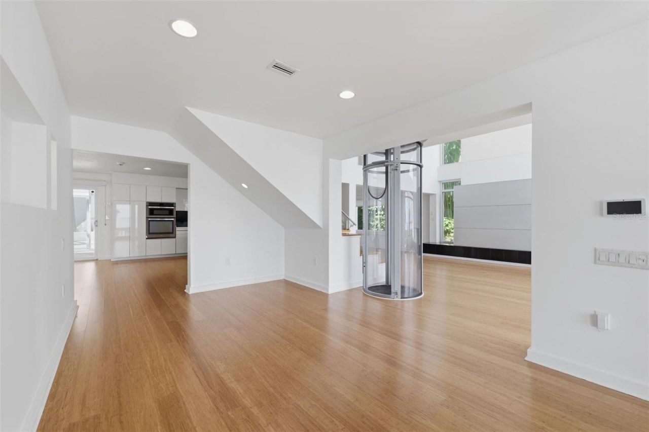 1405 N Bayshore Drive, Safety Harbor, FL 34695 Photo