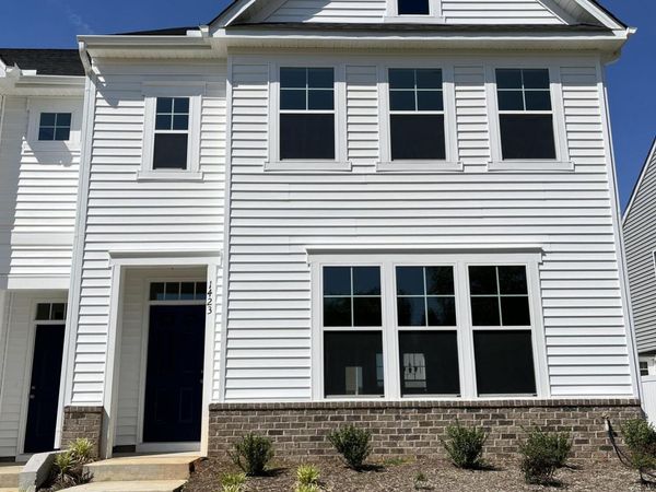 1423 Goldsboro Avenue, Sanford, NC 27330