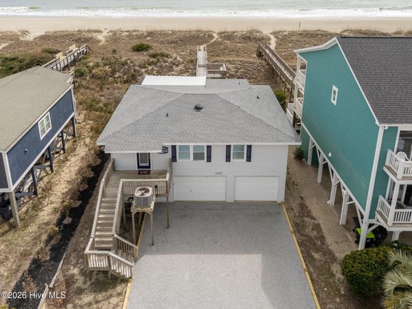 1001 Ocean Boulevard W, Holden Beach, NC 28462
