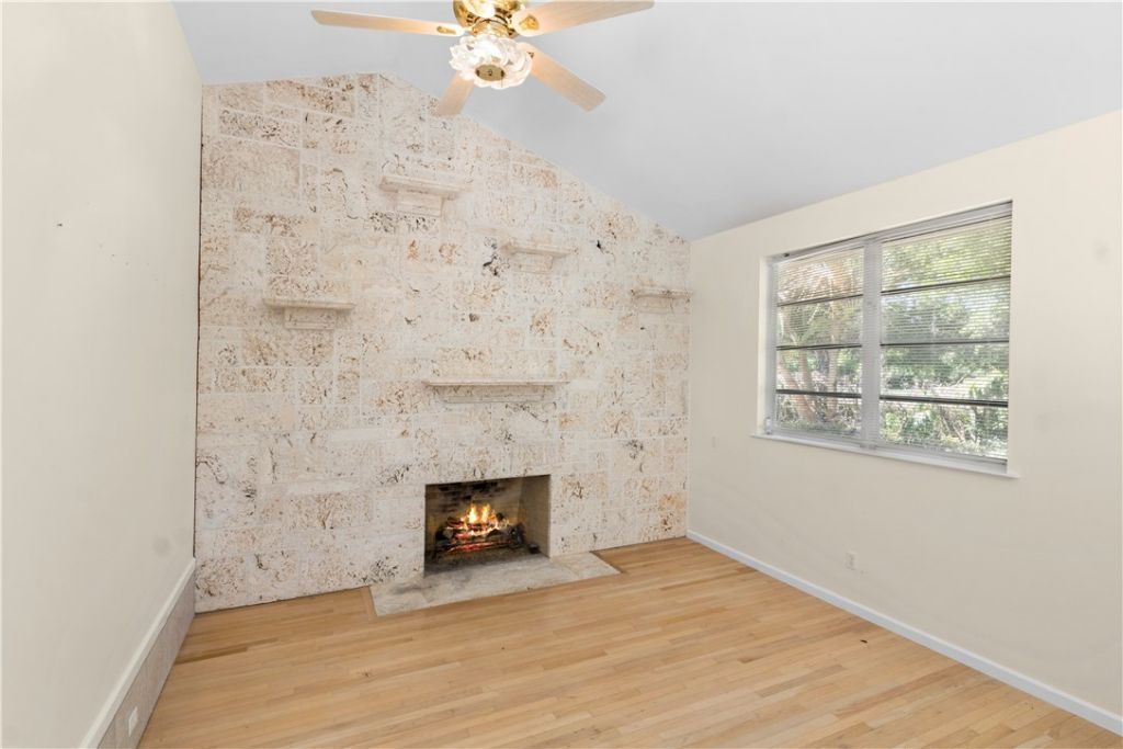 6235 4th Street, Vero Beach, FL 32968 Photo